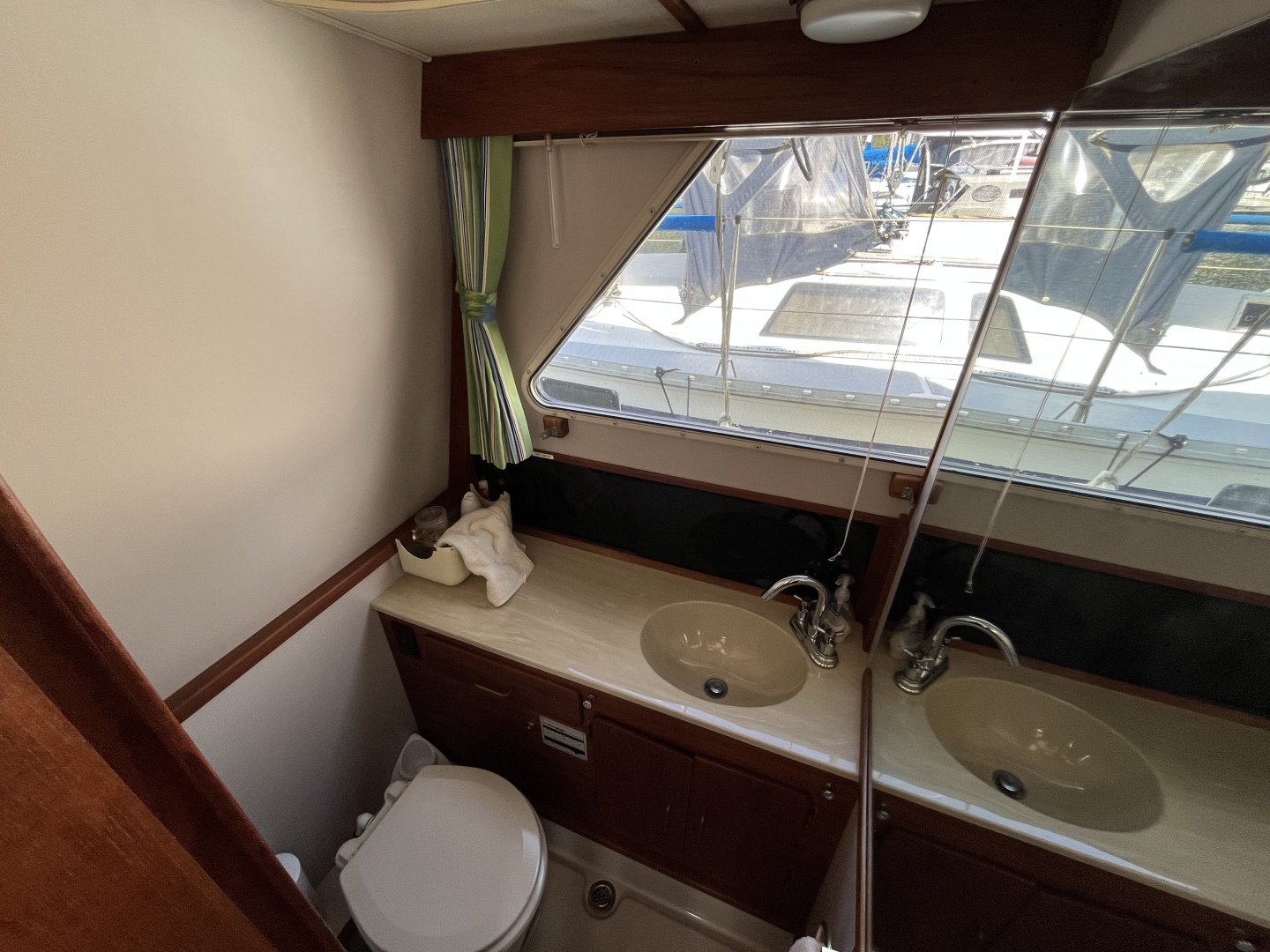 Shirley Rose 30ft Tollycraft Yacht For Sale