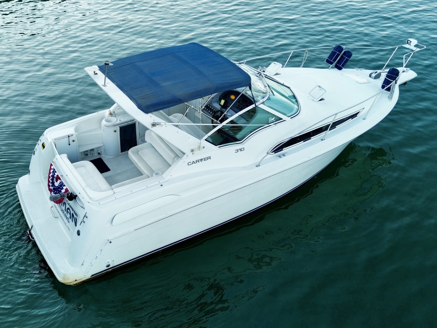 1996 Carver 310 Mid Cabin Express