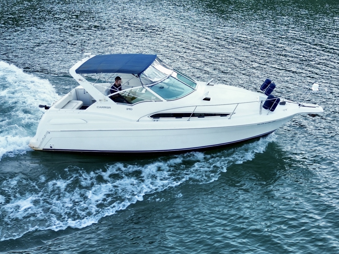 1996 Carver 310 Mid Cabin Express