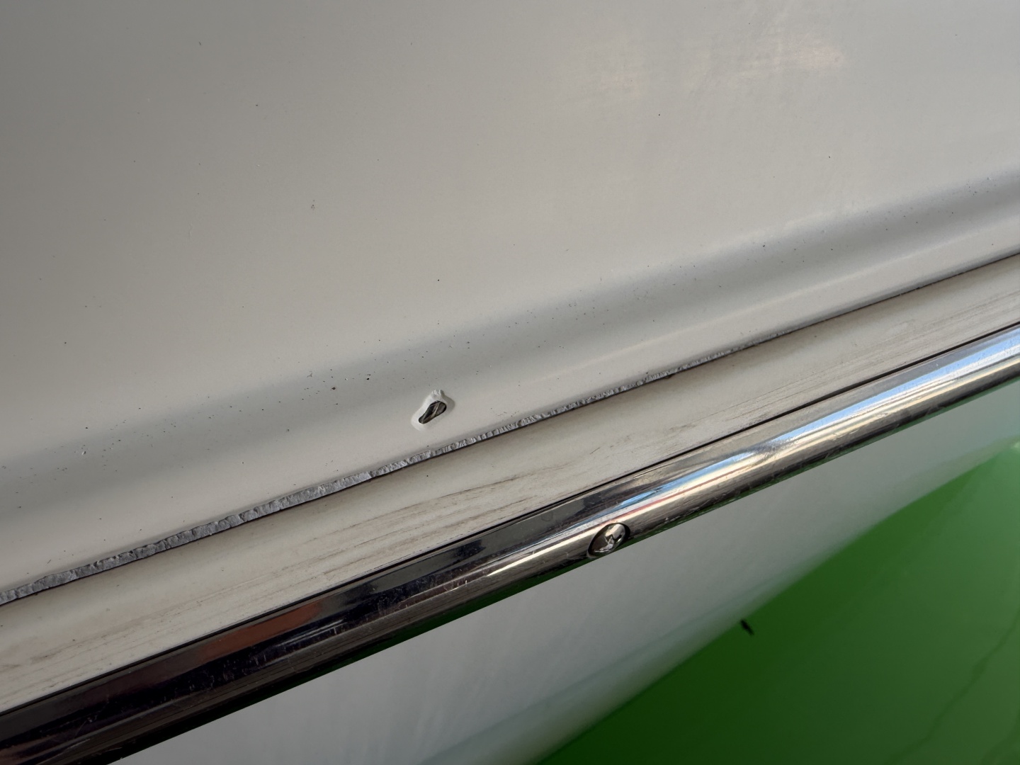 1996 Carver 310 Mid Cabin Express