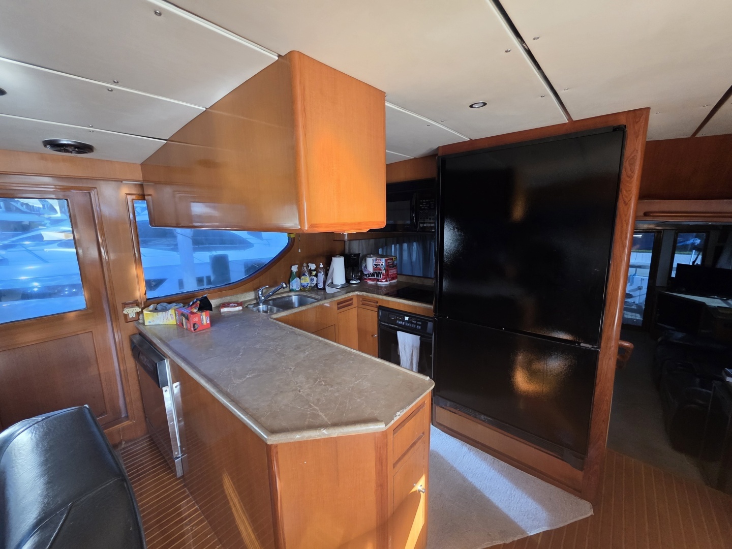 Ocean Alexander 60 Trawler Yacht For Sale