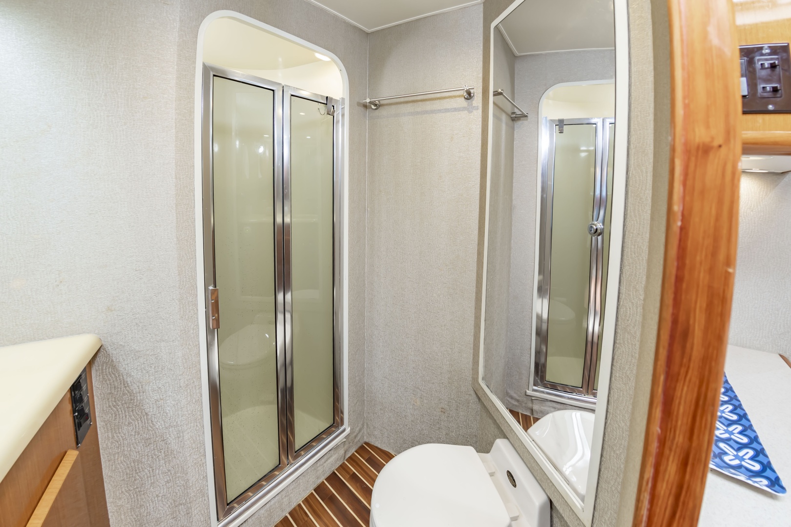 A 2 Z S 55ft Viking Yacht For Sale A 2 Z S 55ft Viking Yacht For Sale