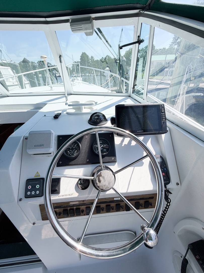 2000 Mainship Pilot 30