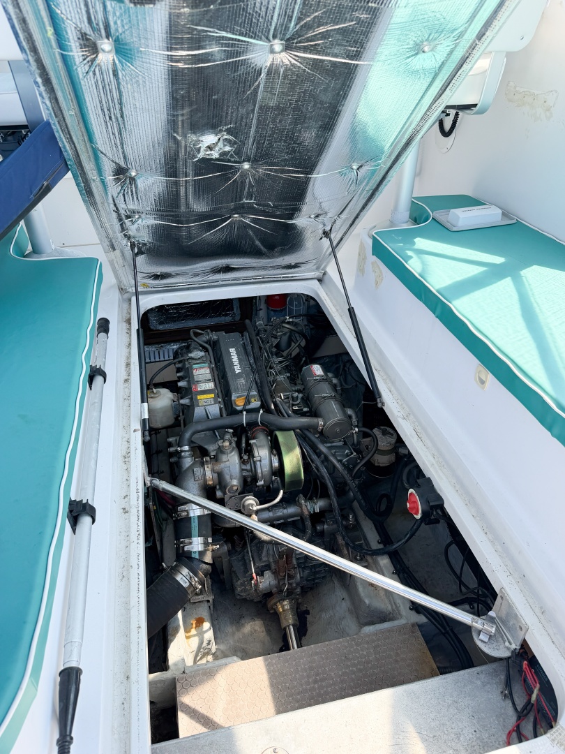 2000 Mainship Pilot 30
