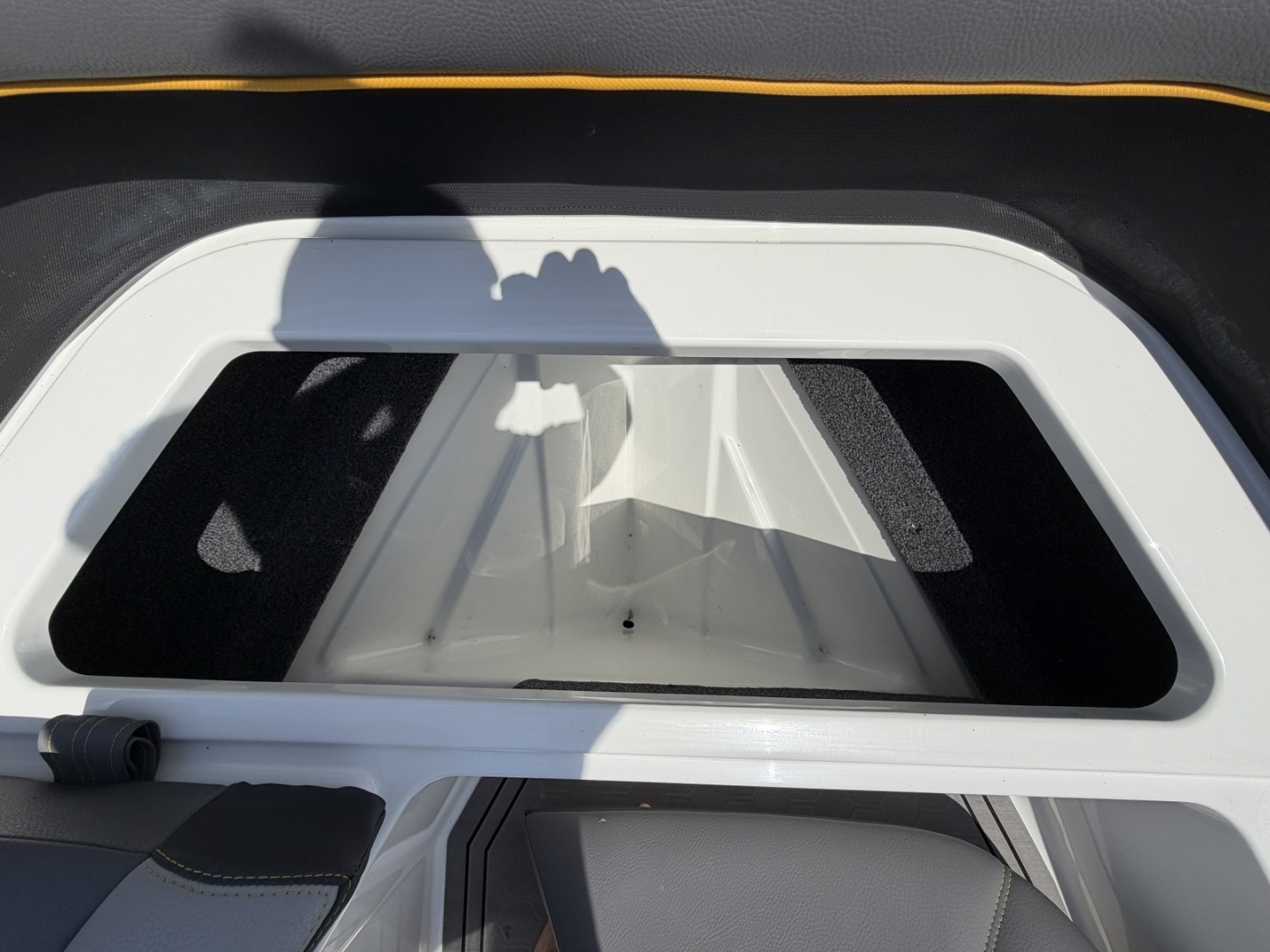 2021 Cobalt R8 Surf