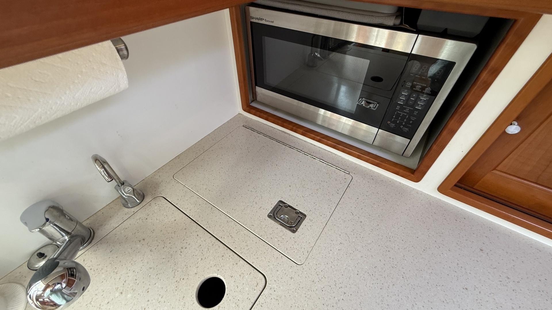 MJM 40z Yacht For Sale