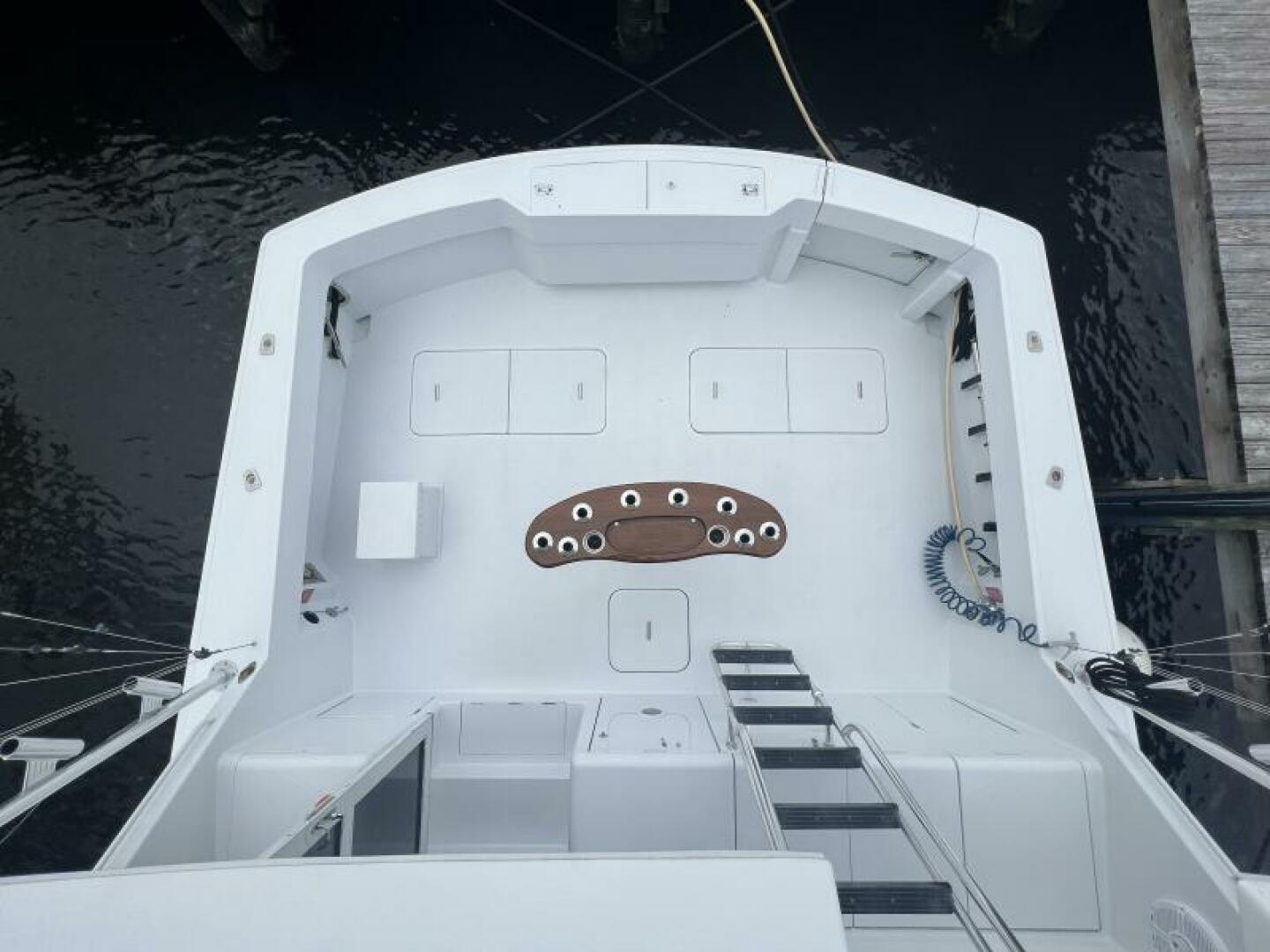 Hatteras SF Down Time - Cockpit