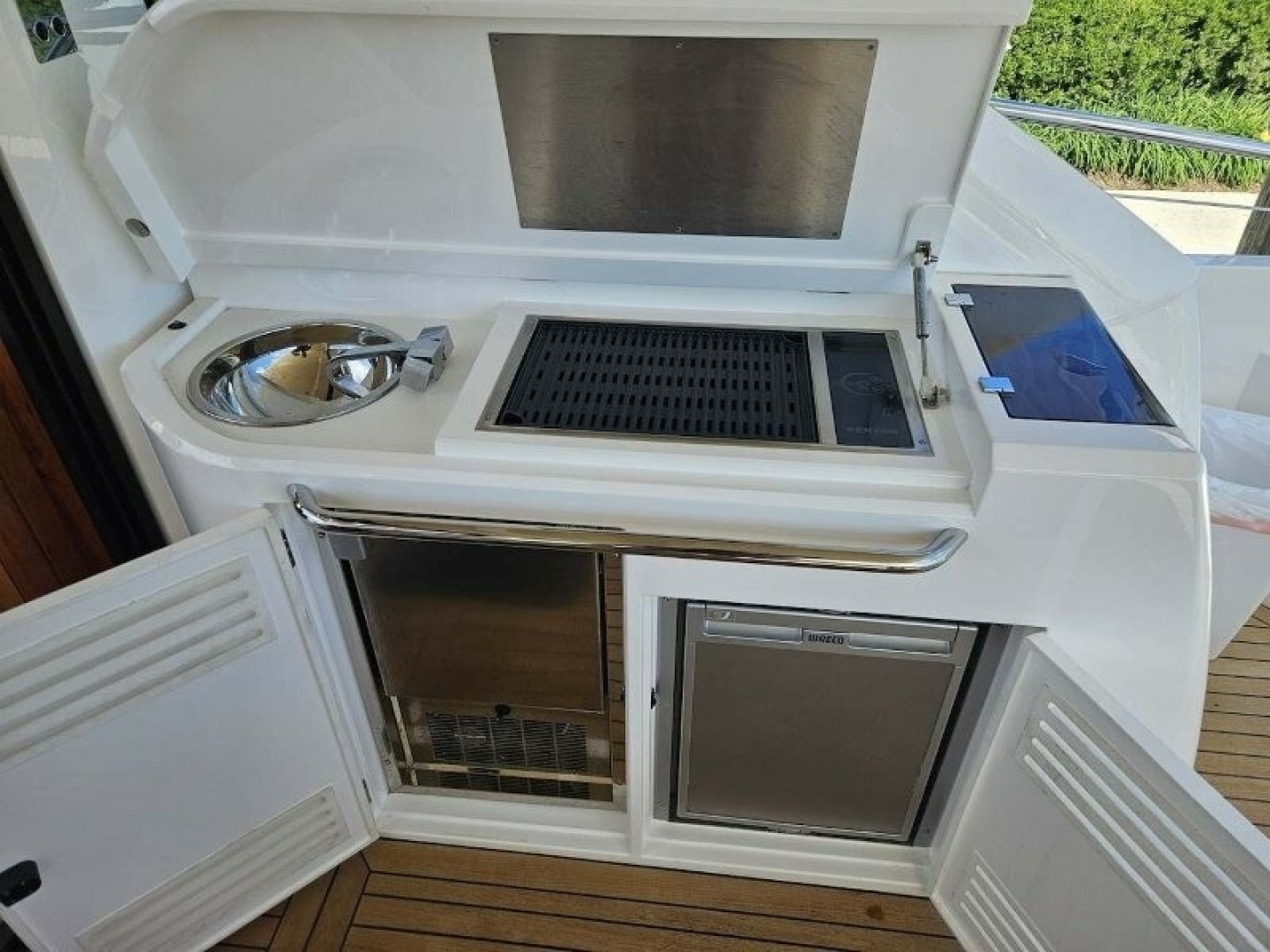 Sunseeker 57 Predator Yacht For Sale