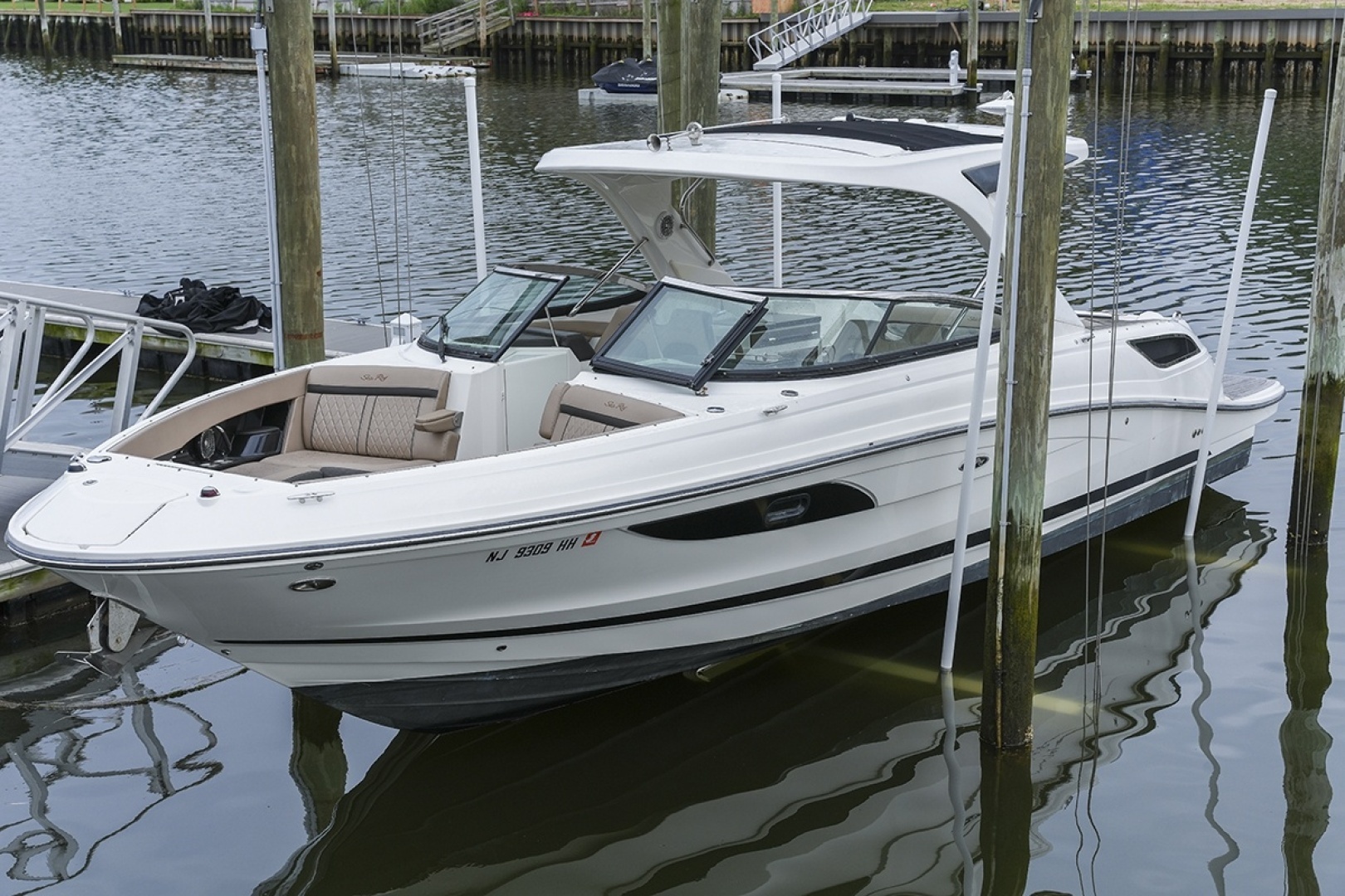 Sea Ray SLX 350