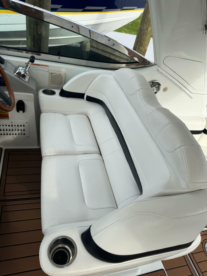 Formula 37 Performance Cruiser — Knot Loopy - Photo 18
