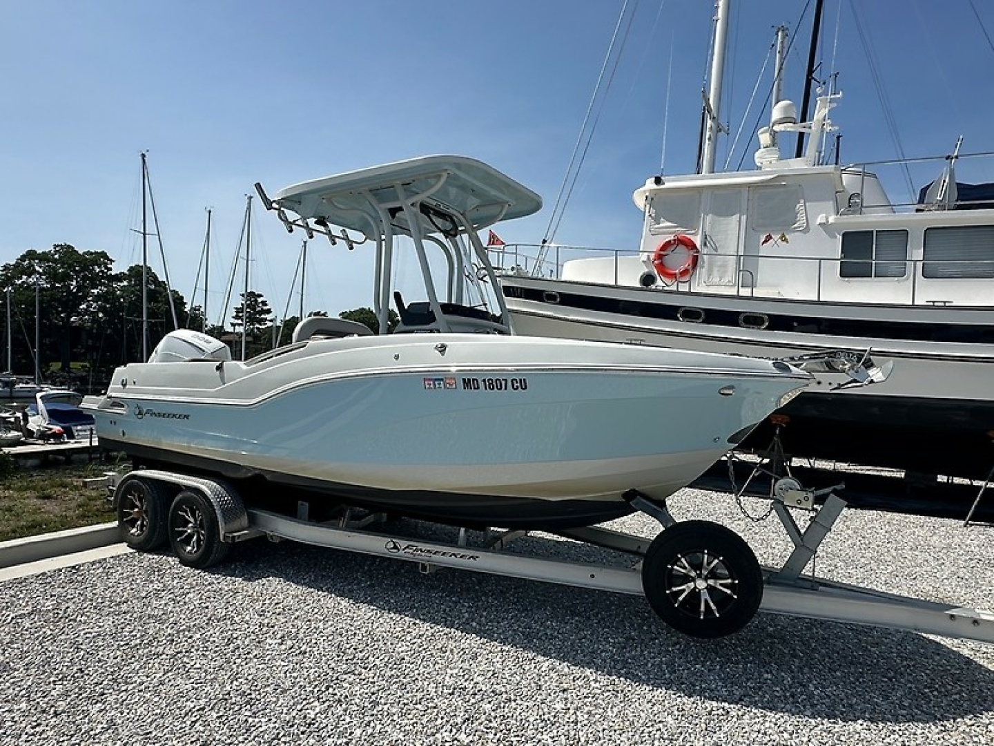 Crownline 230 Finseeker