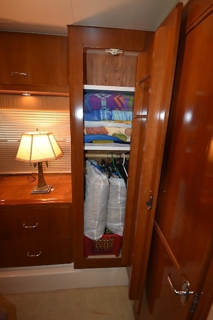 Carver 466 Motor Yacht Yacht For Sale