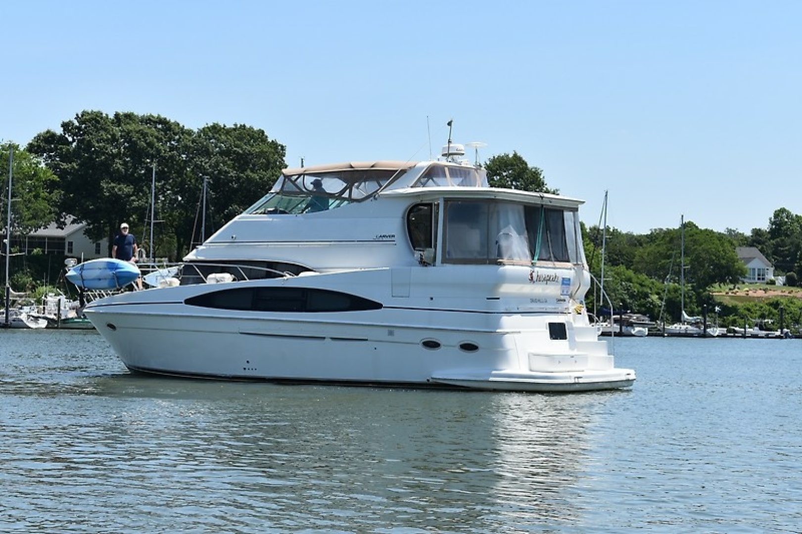 2004 Carver 466 Motor Yacht