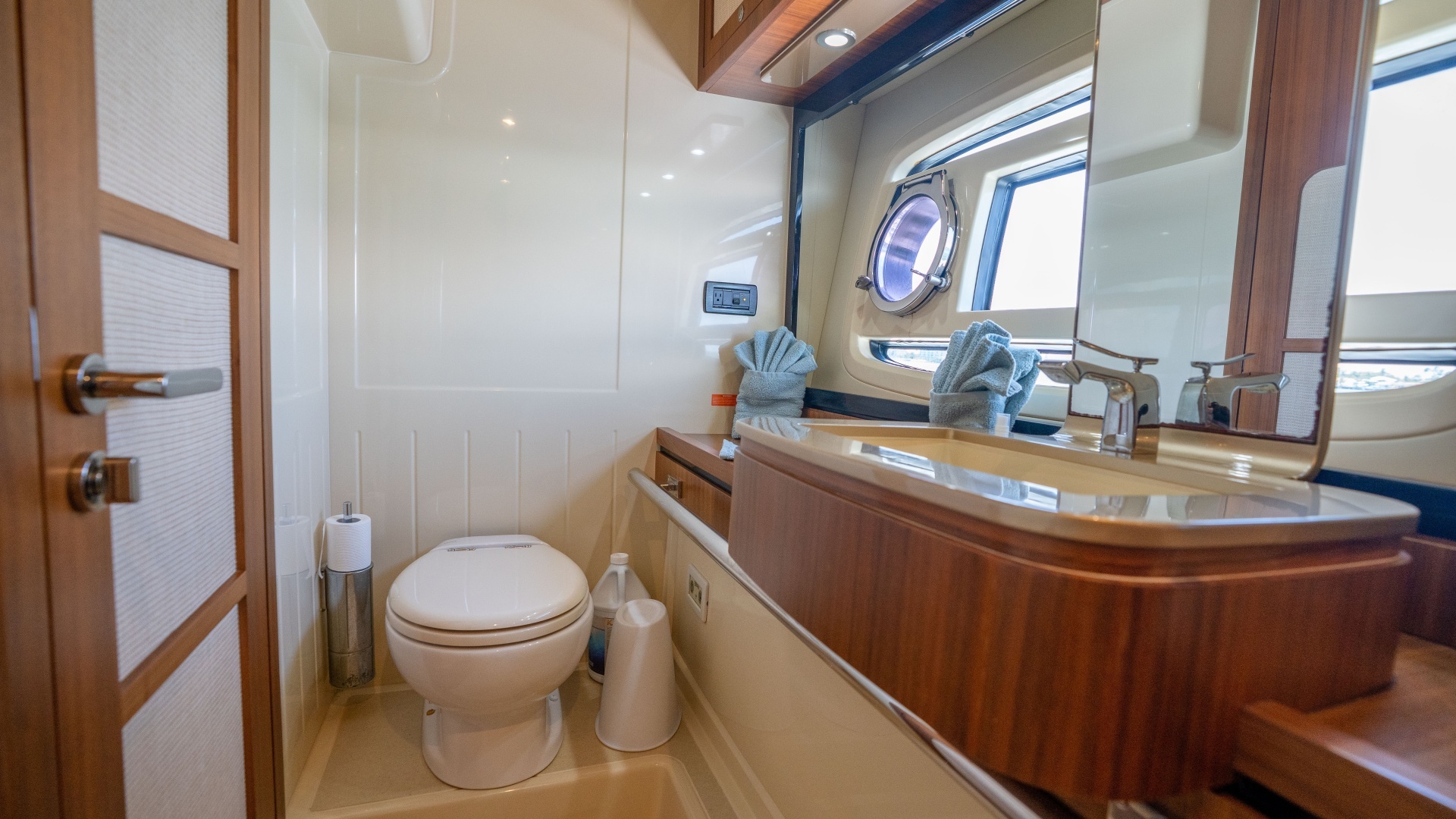 Azimut Magellano 50 Yacht For Sale
