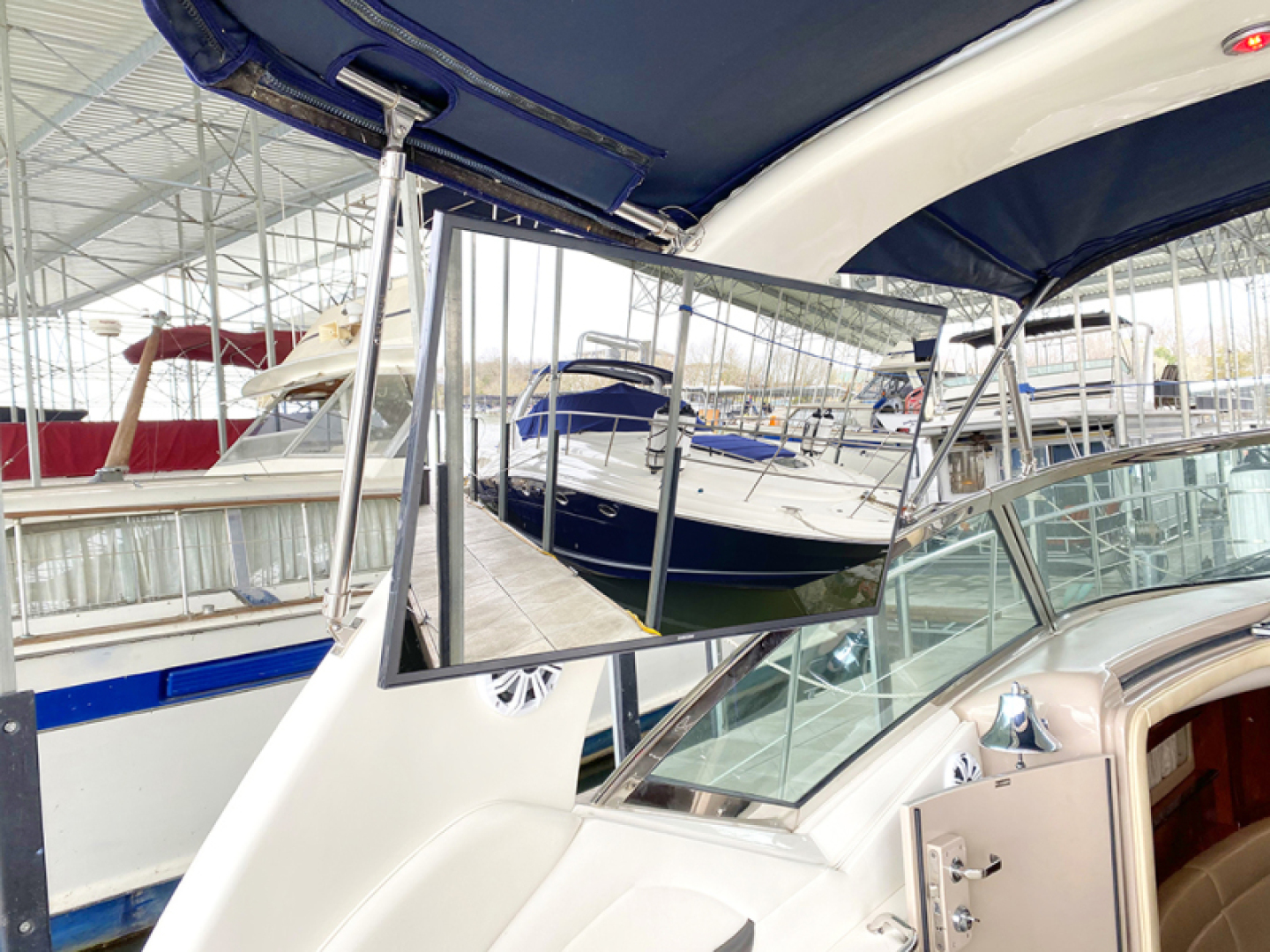 THE AMBER LEIGH 42ft Sea Ray Yacht For Sale THE AMBER LEIGH 42ft Sea Ray Yacht For Sale
