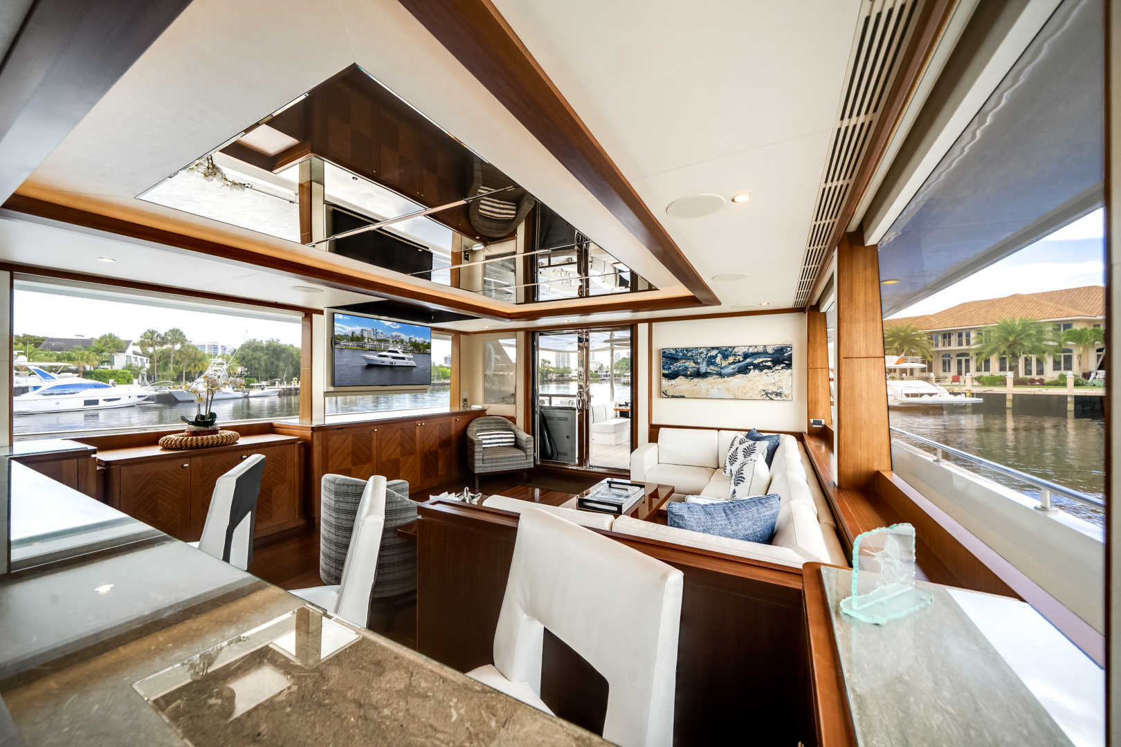 Ocean Alexander 90 SKY LOUNGE Yacht For Sale