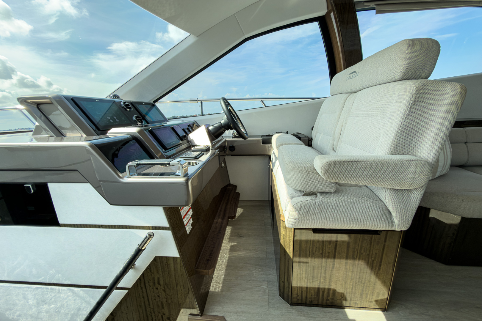 2022 Galeon 550 Fly