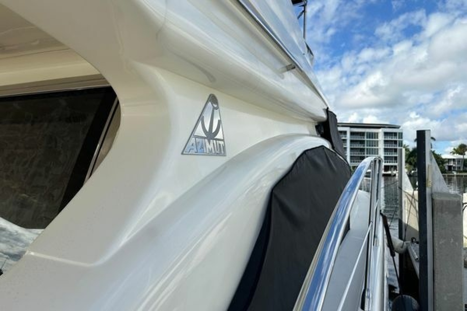 Azimut 55E Yacht For Sale