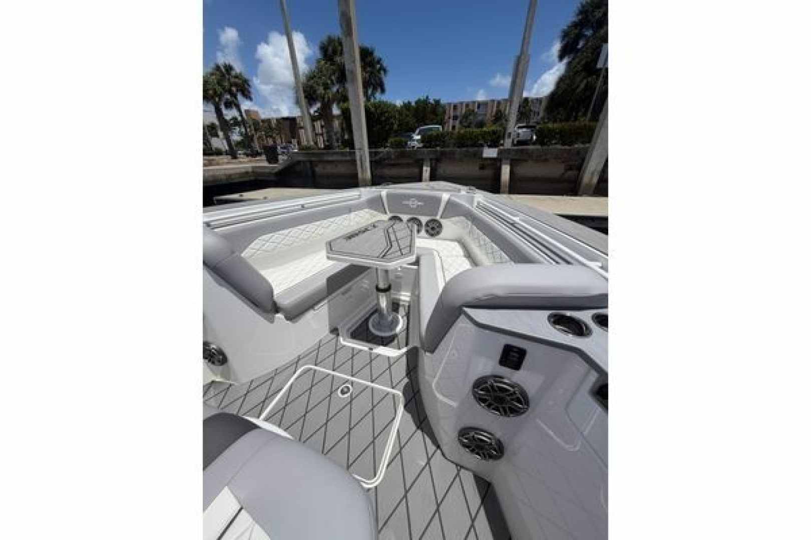 Fountain 38 SCX Yacht For Sale