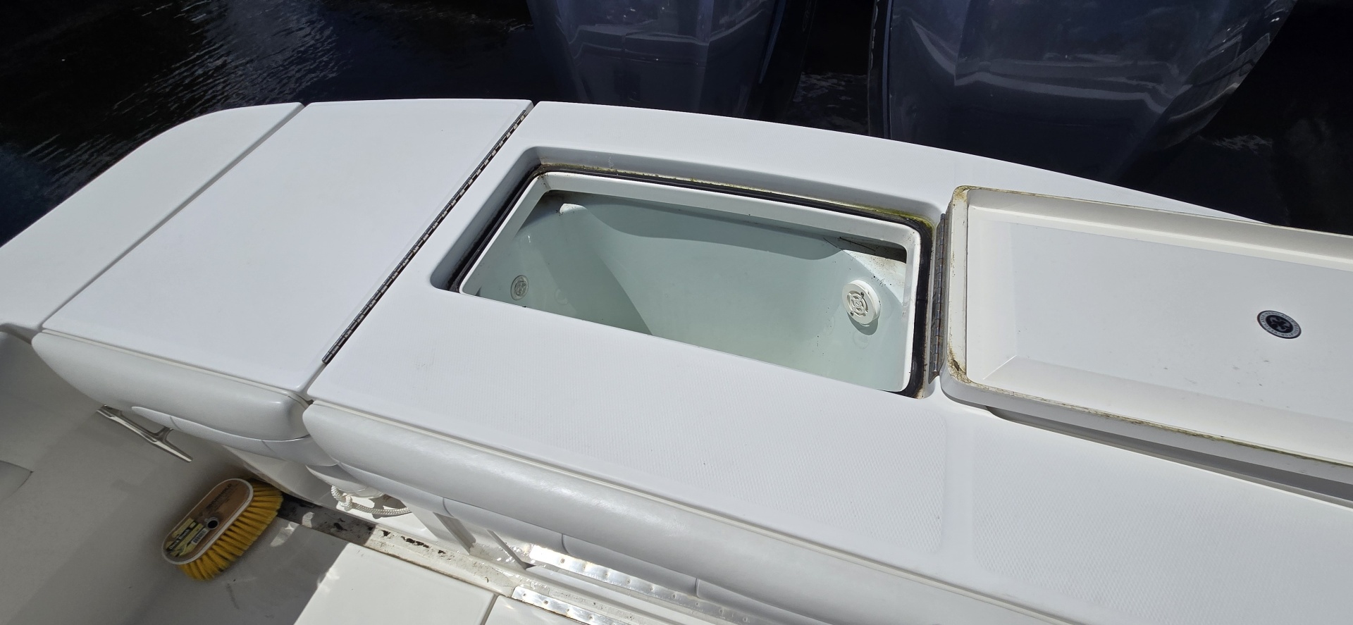 2018 Regulator 28 FS