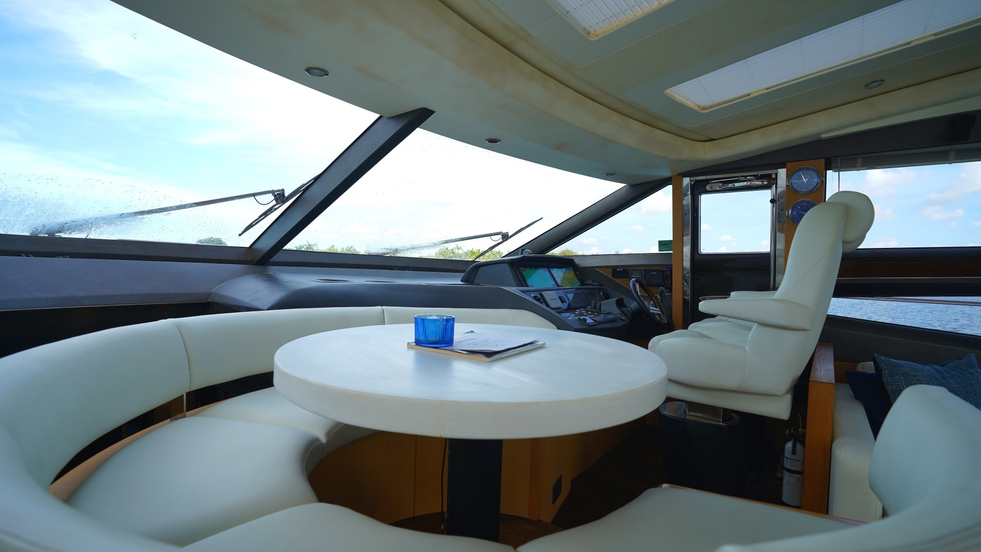 Princess V72 Yacht For Sale
