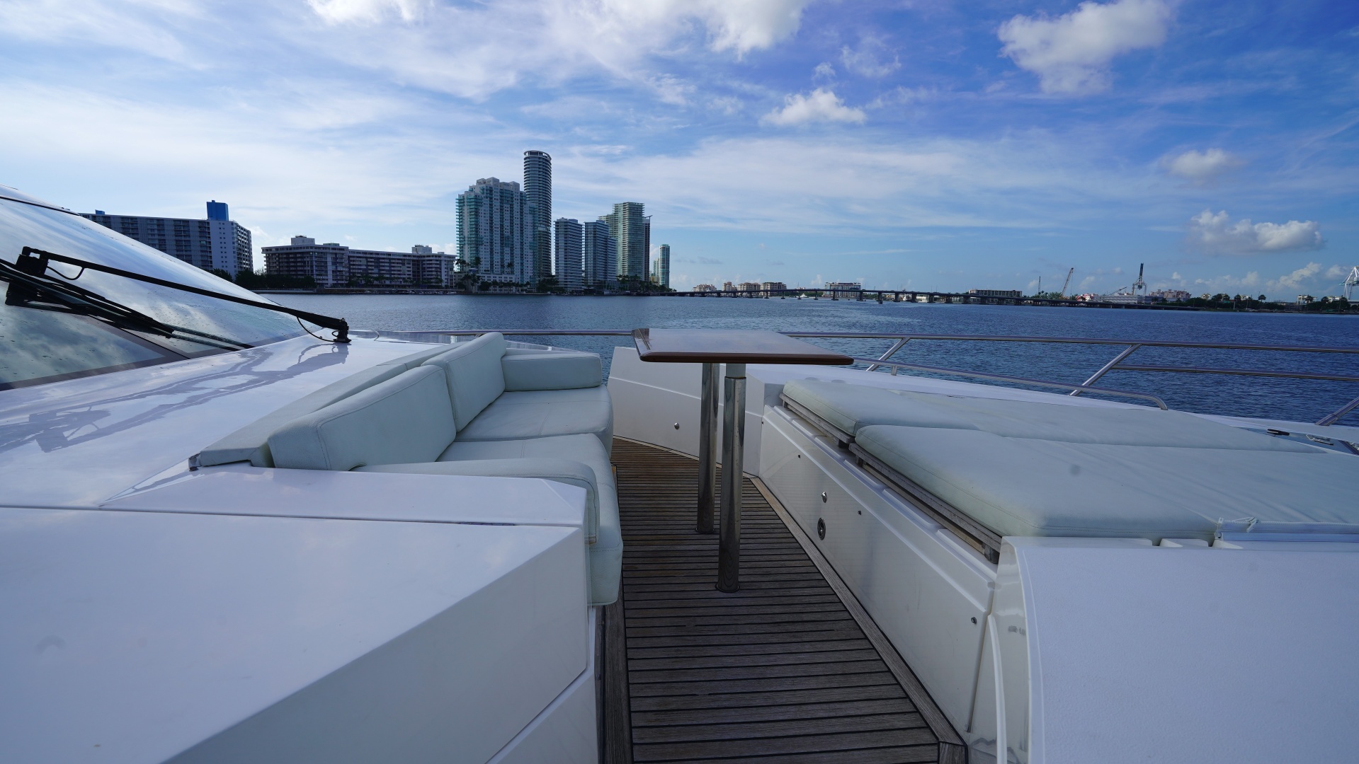 2013 Princess V72
