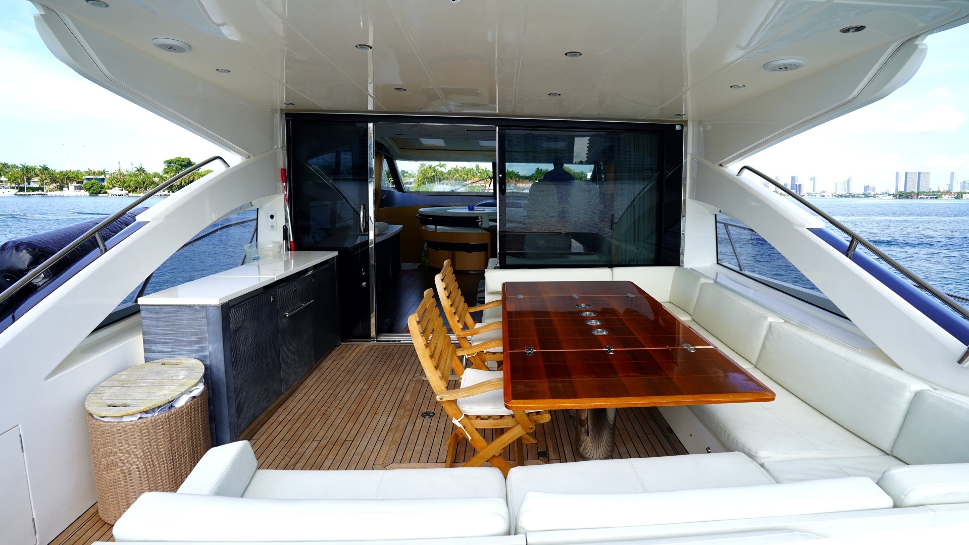 Princess V72 Yacht For Sale