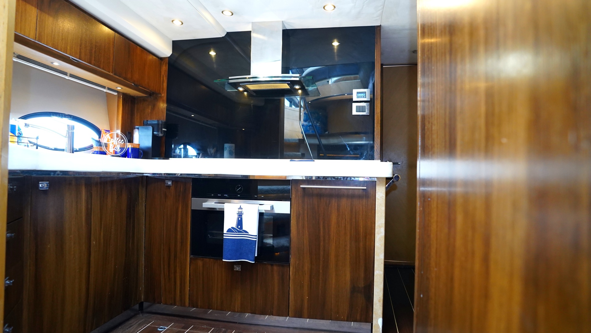 2013 Princess V72
