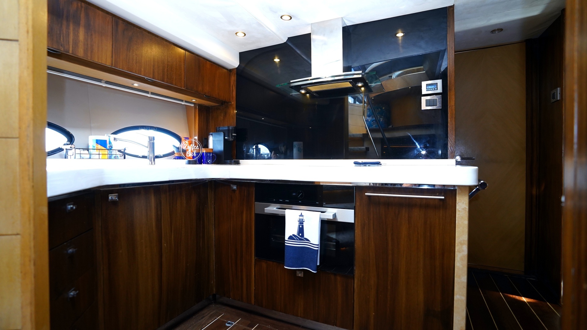 Princess V72 Yacht For Sale