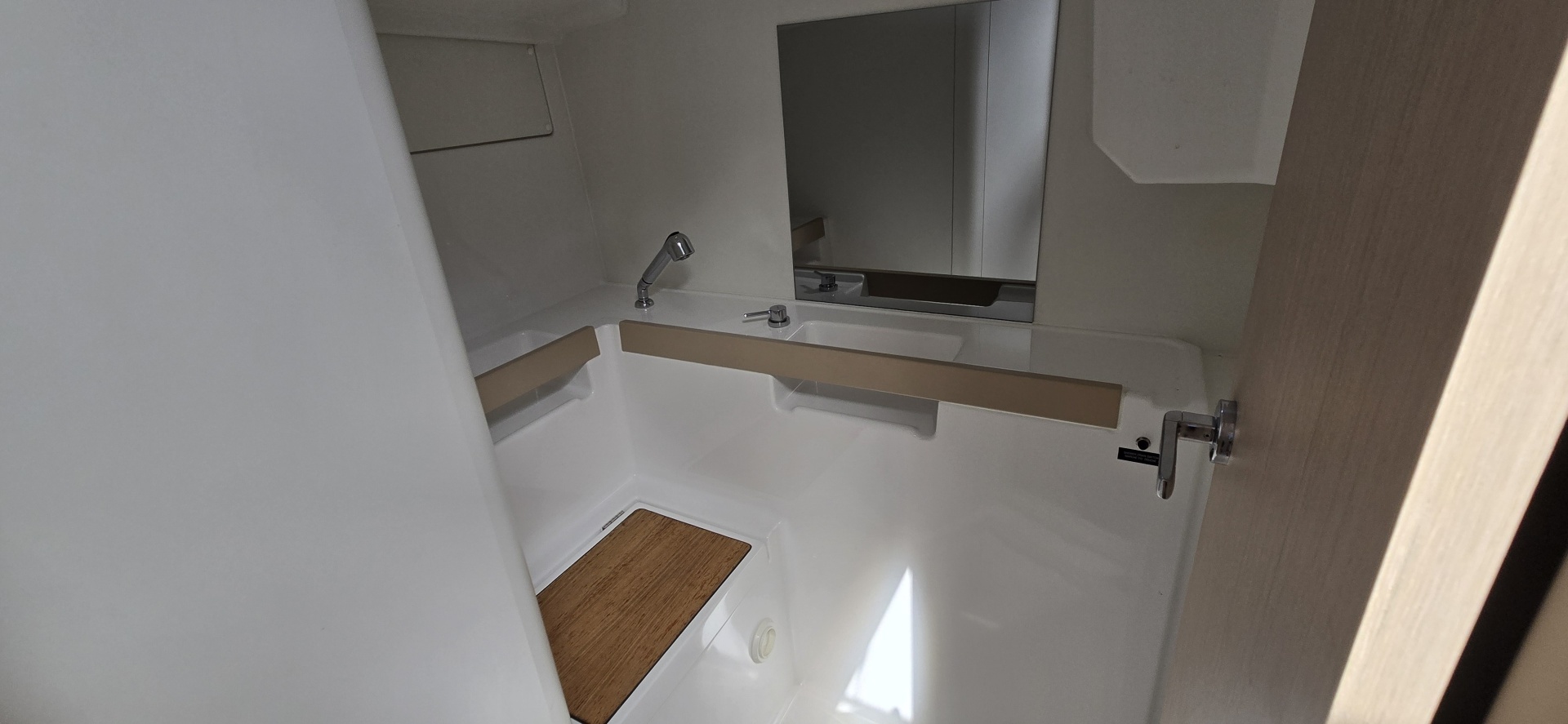 SUMMERPLACE 38ft Beneteau Yacht For Sale