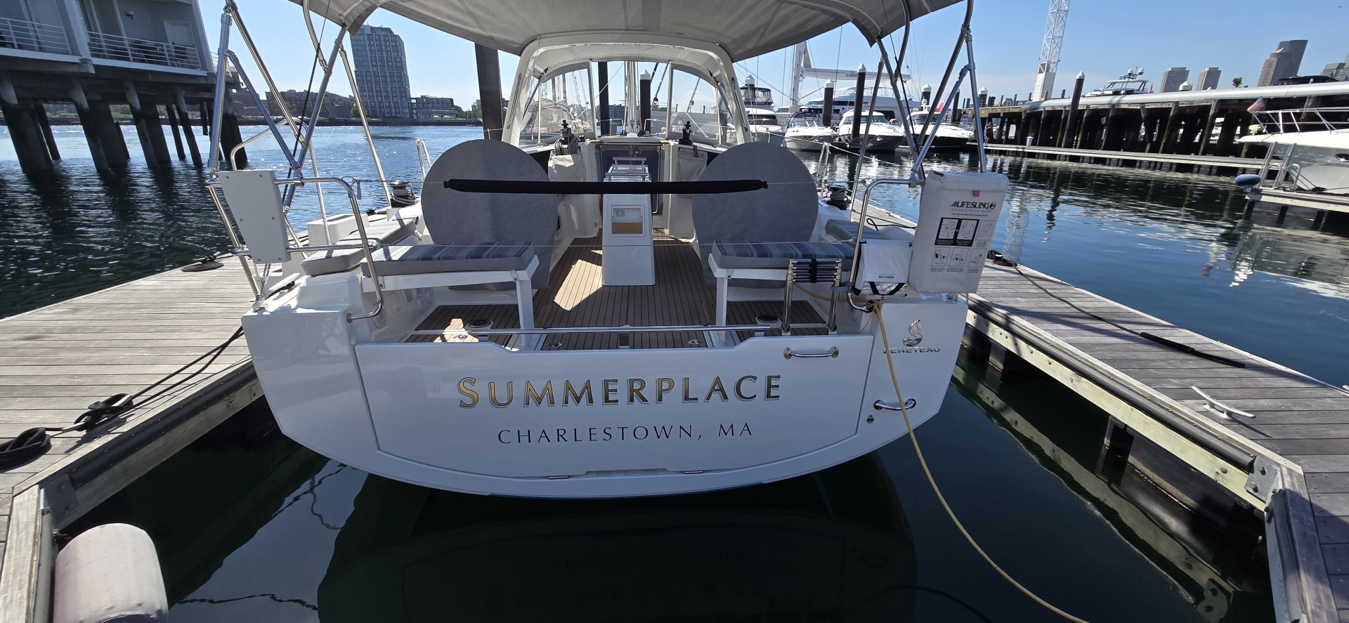 SUMMERPLACE 38ft Beneteau Yacht For Sale