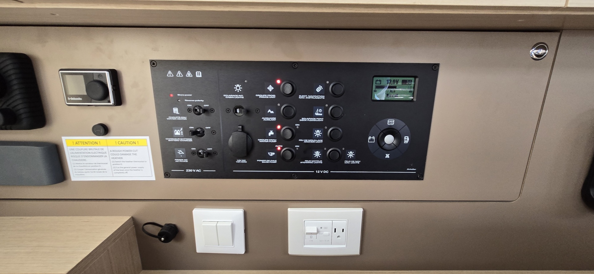 SUMMERPLACE 38ft Beneteau Yacht For Sale