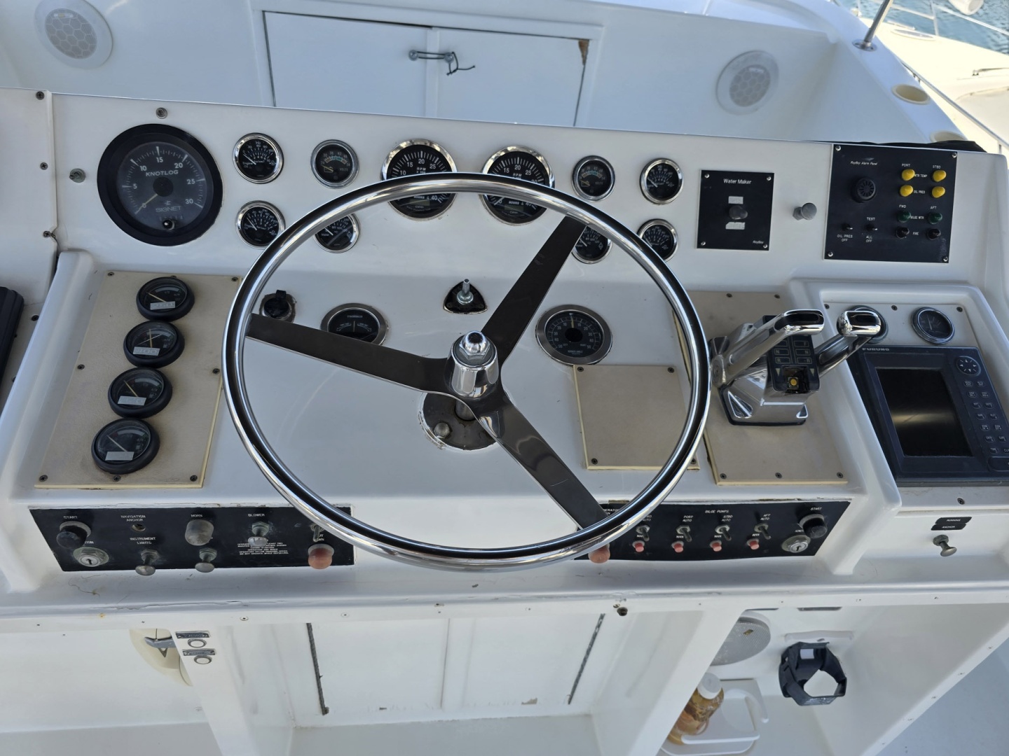 1978 Hatteras 53 Convertible