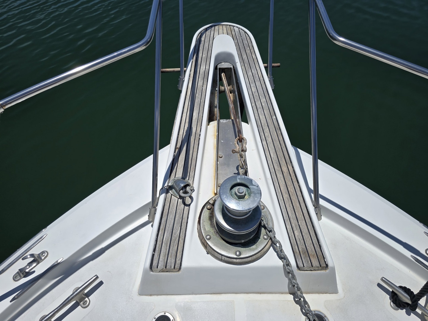 Hatteras 53 Convertible — KNOCK ON WOOD - Photo 9