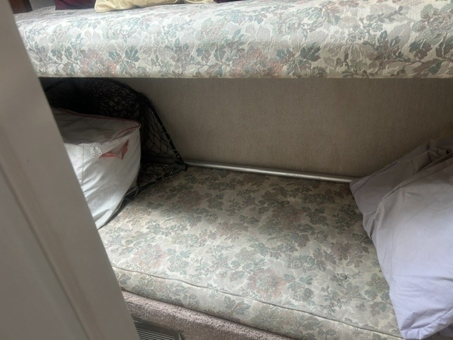 Sea Ray 390 Express — Peggy Sue - Photo 32
