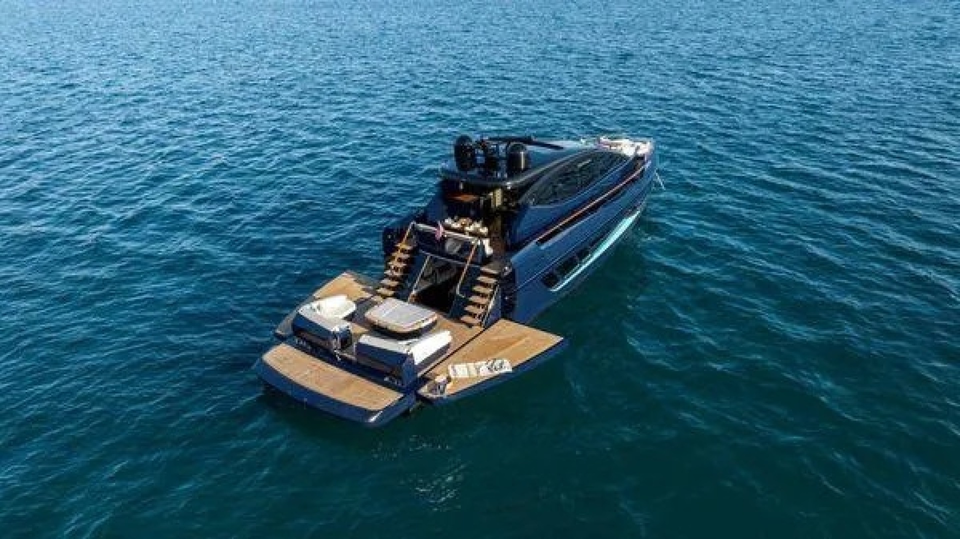 Lazzara Yachts - Photo 2