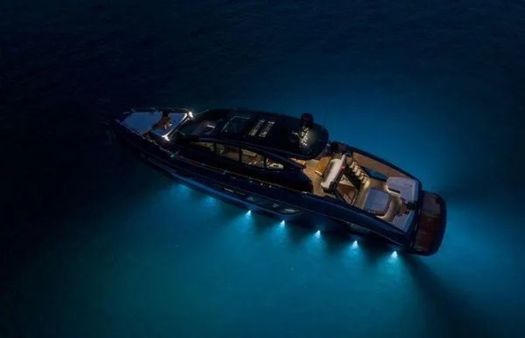 Lazzara Yachts  Yacht For Sale