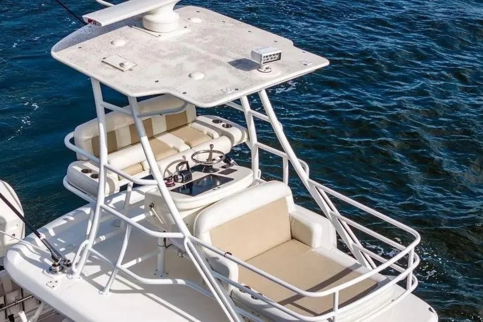 Boston Whaler  Yacht For Sale