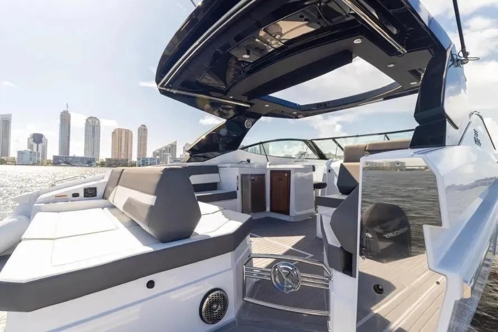 Cruisers Yachts  Yacht For Sale