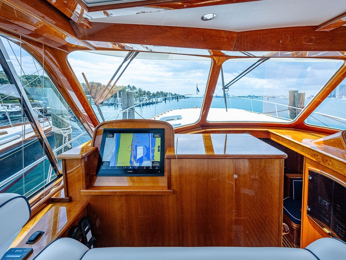 Hinckley Talaria 55 MKII Yacht For Sale