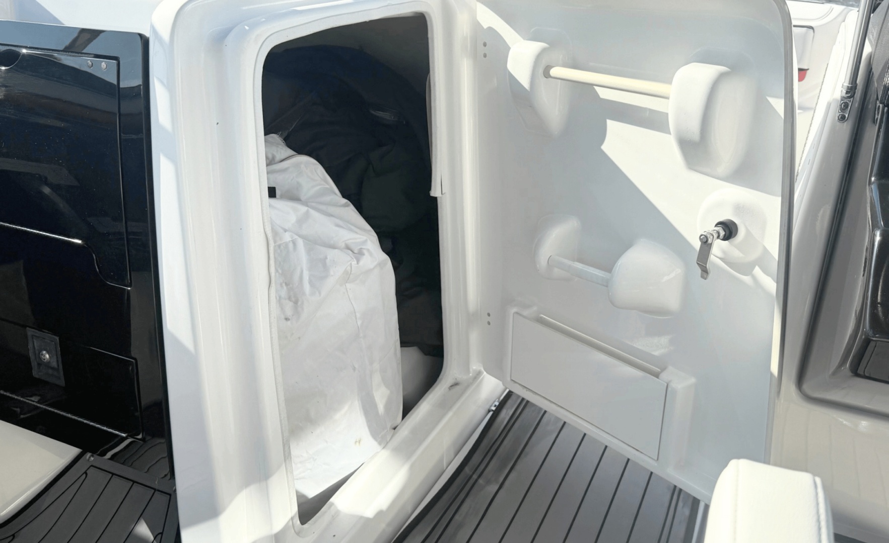 Yamaha Boats 242X - Photo 30