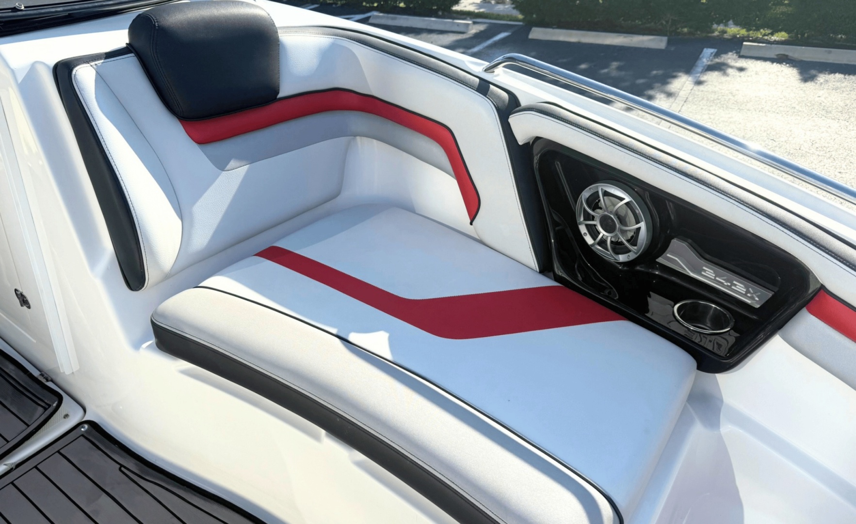 Yamaha Boats 242X - Photo 35
