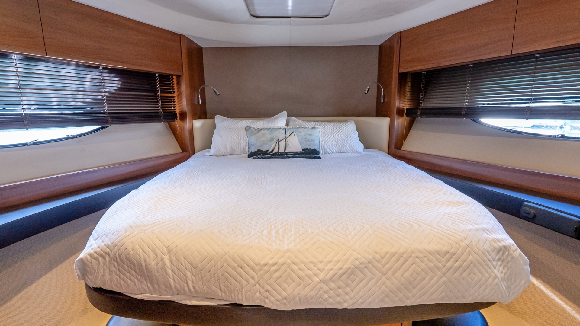 Princess F52 Yacht For Sale