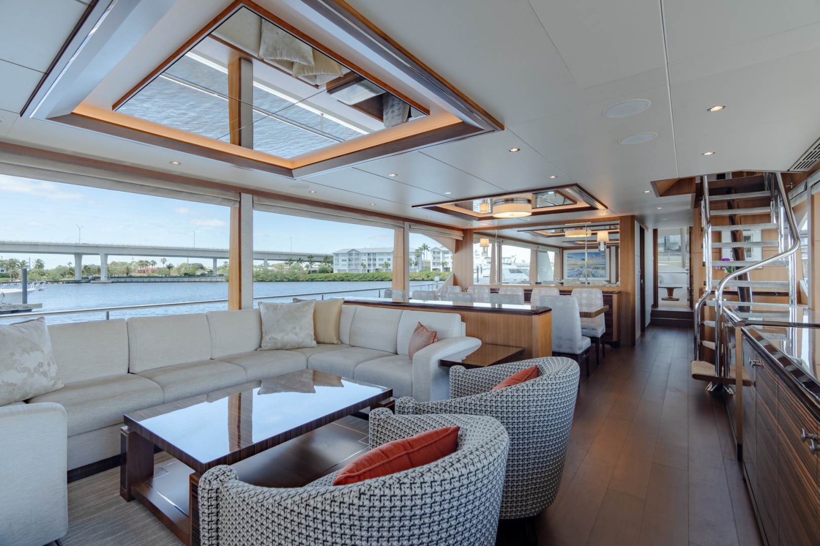 Ocean Alexander 100 Motoryacht — ZEPHYR - Photo 6