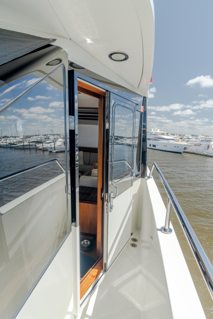2019 Ocean Alexander 100 Motoryacht