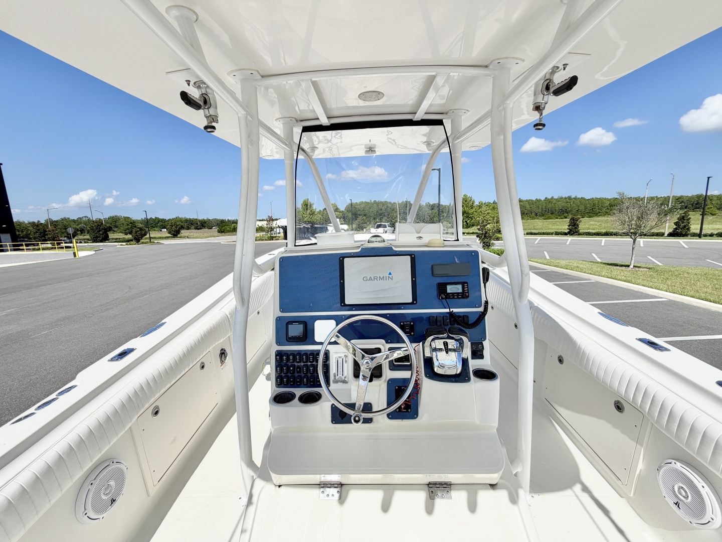 2004 Hydra-Sports 3300 CC
