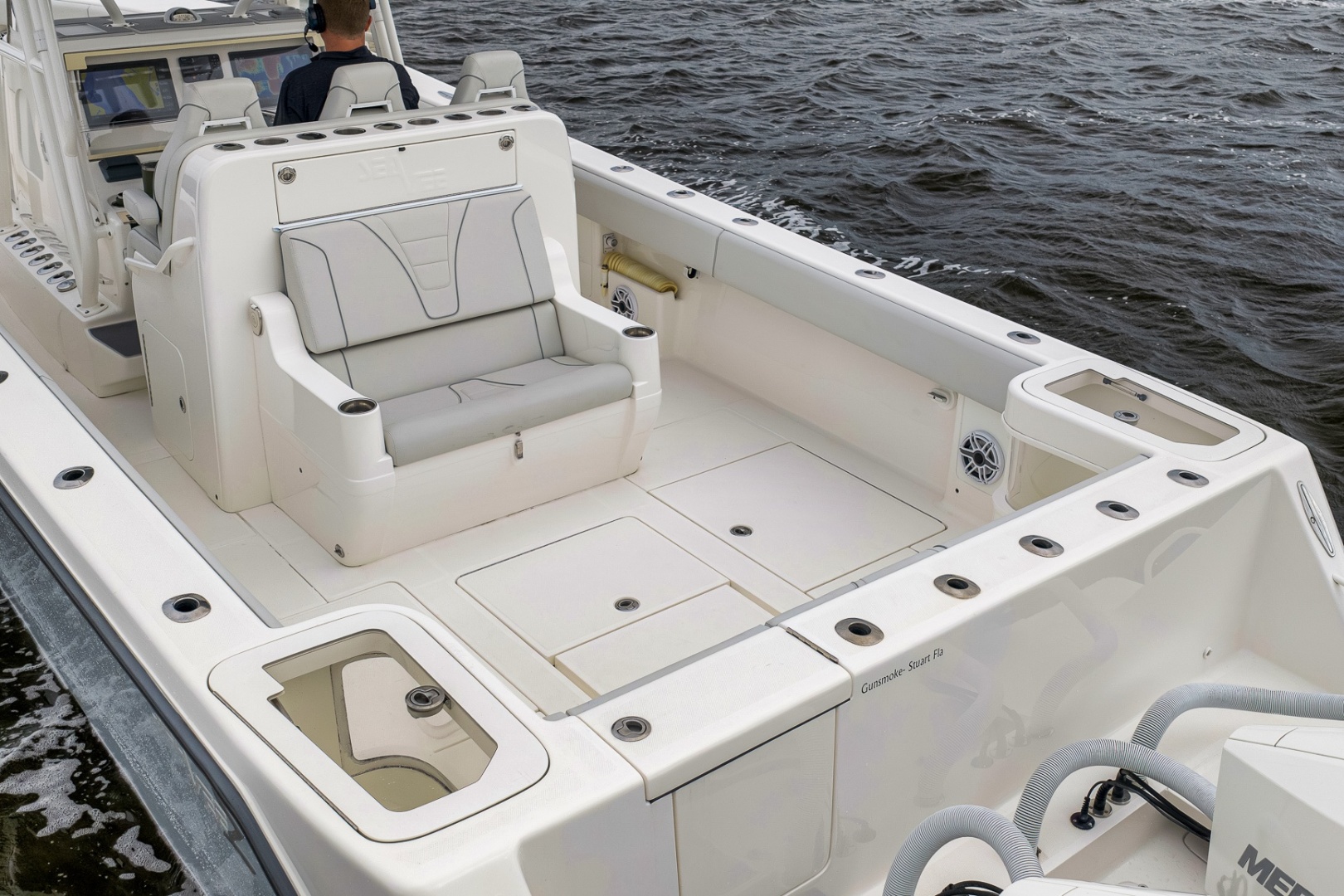 SeaVee 370Z - Photo 6