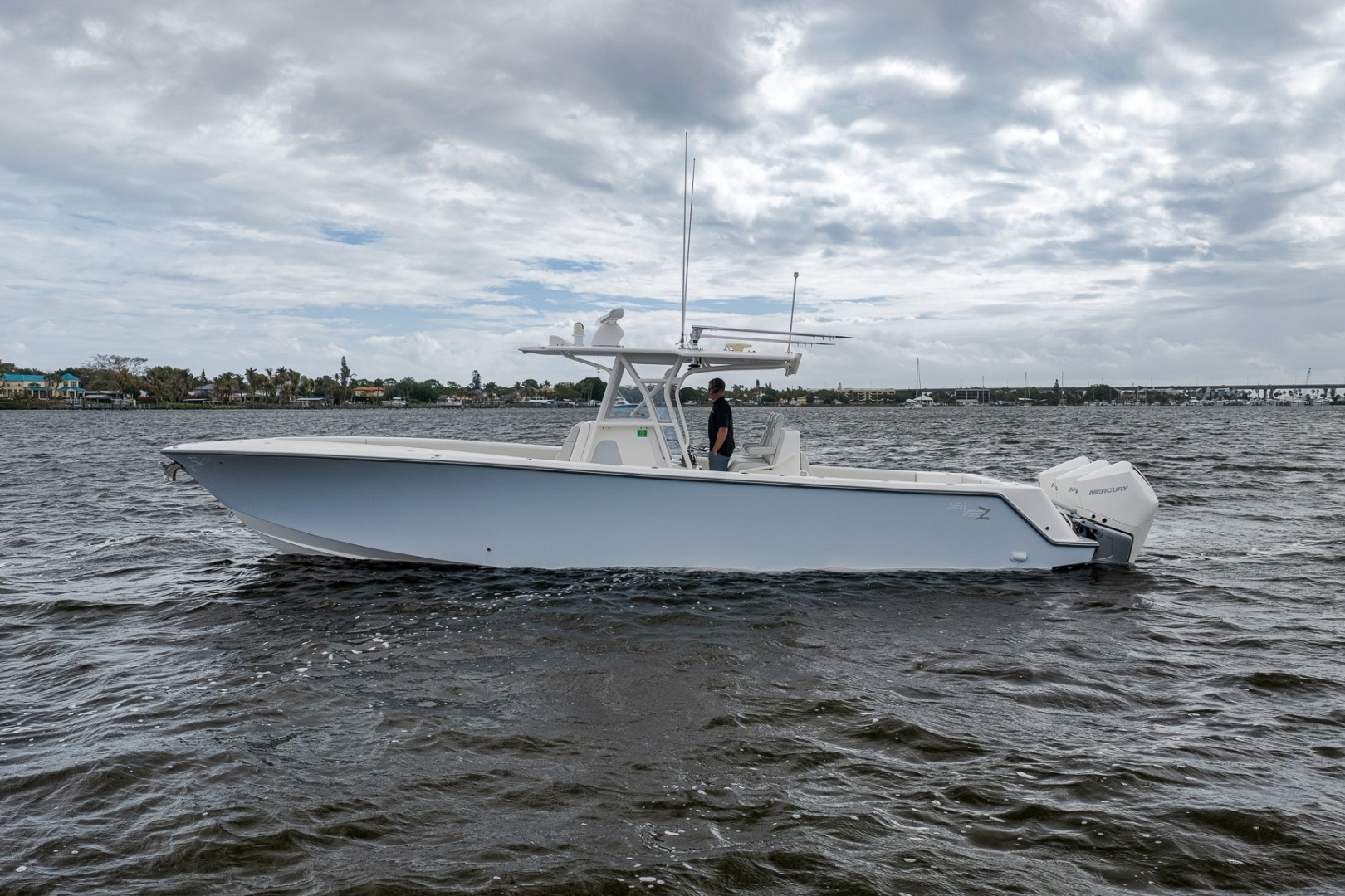 SeaVee 370Z Yacht For Sale