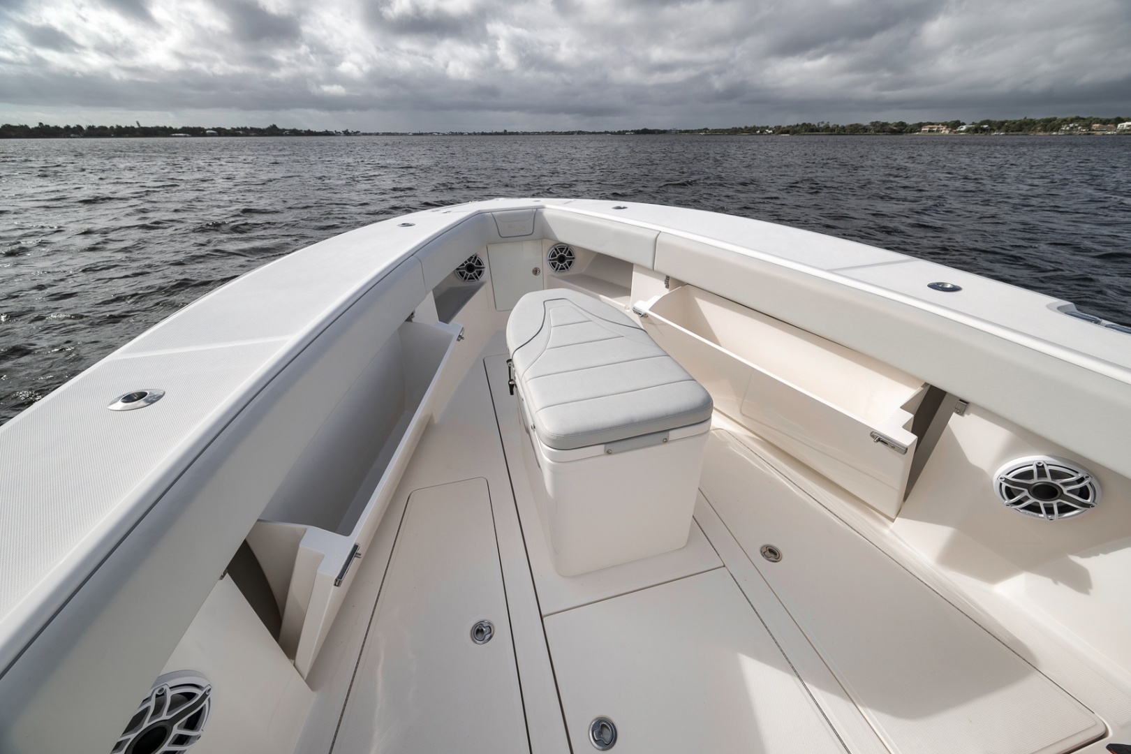 SeaVee 370Z Yacht For Sale
