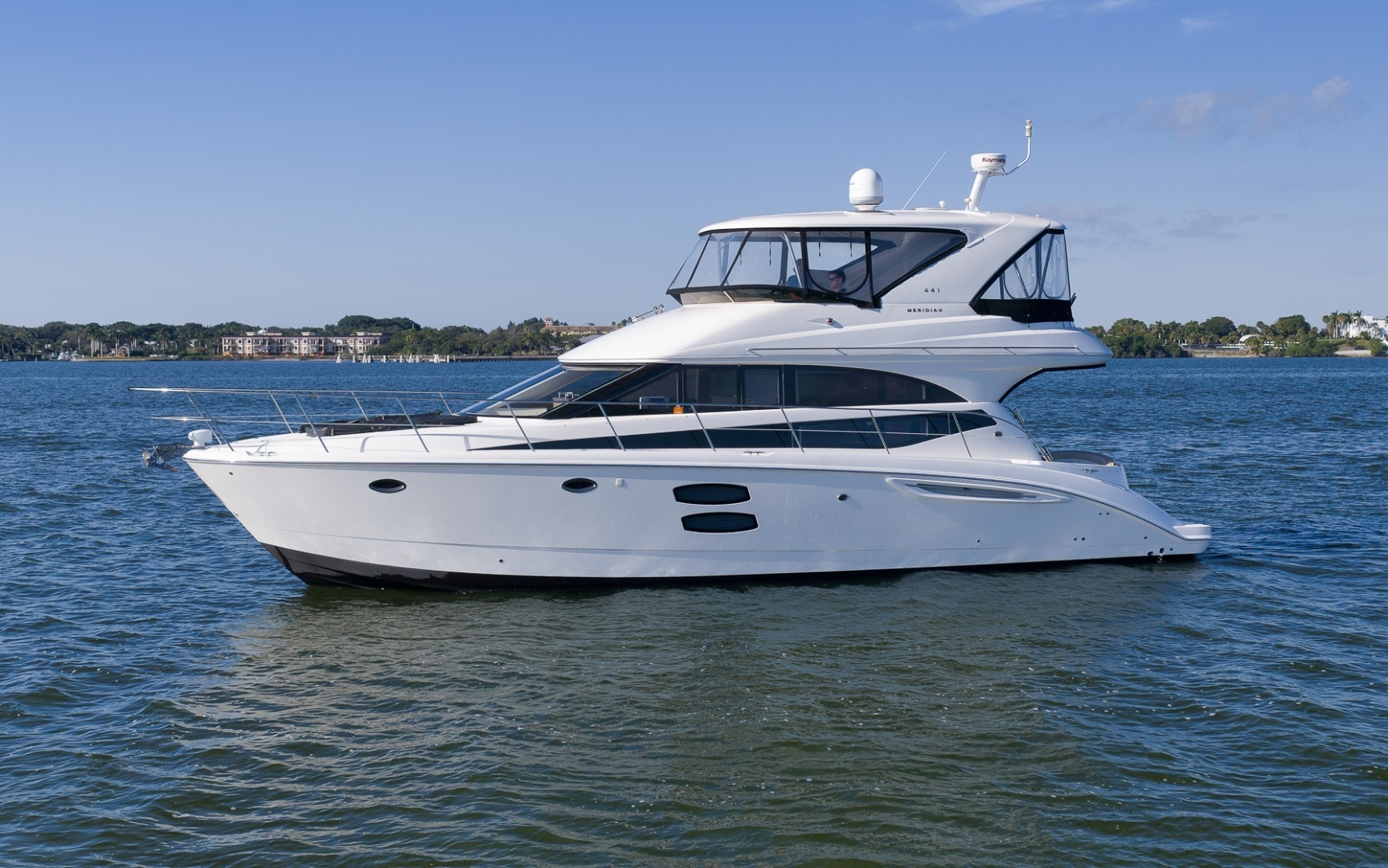 Meridian 441 Sedan Yacht For Sale